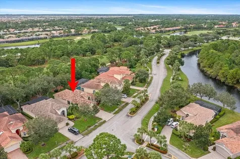 8813 Champions Way Port Saint Lucie FL 34986