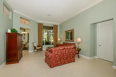 8813 Champions Way Port Saint Lucie FL 34986
