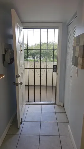 3138 Via Poinciana Lake Worth FL 33467