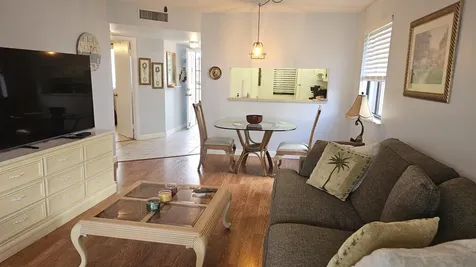 3138 Via Poinciana Lake Worth FL 33467