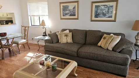 3138 Via Poinciana Lake Worth FL 33467