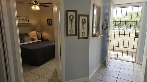 3138 Via Poinciana Lake Worth FL 33467