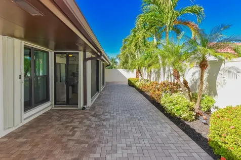 1469 Via Privada Jupiter FL 33477