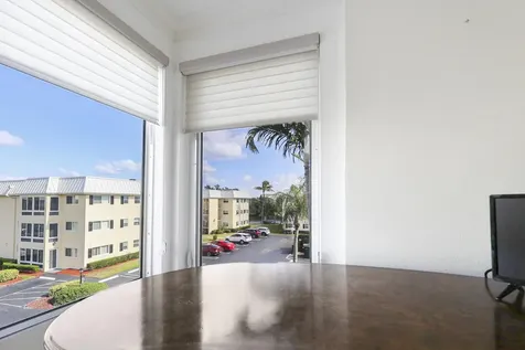 14 Colonial Club Drive Boynton Beach FL 33435