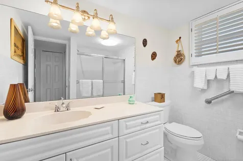14 Colonial Club Drive Boynton Beach FL 33435