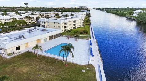 14 Colonial Club Drive Boynton Beach FL 33435