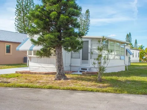 10 Desoto Lane Port Saint Lucie FL 34952
