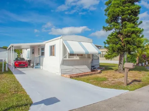 10 Desoto Lane Port Saint Lucie FL 34952