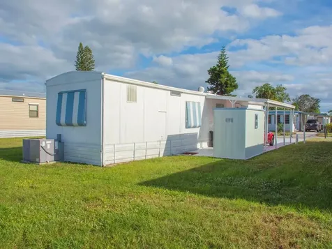 10 Desoto Lane Port Saint Lucie FL 34952