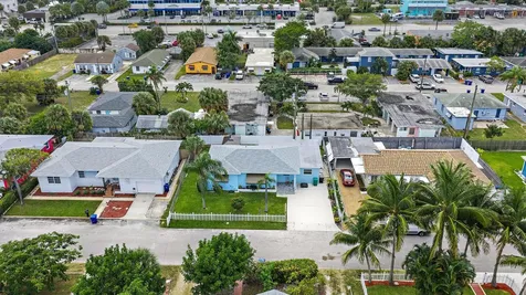 135 E 28th Street Riviera Beach FL 33404