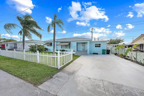 135 E 28th Street Riviera Beach FL 33404