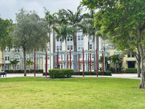533 Ne 3rd Avenue Fort Lauderdale FL 33301