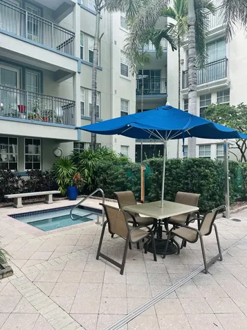 533 Ne 3rd Avenue Fort Lauderdale FL 33301