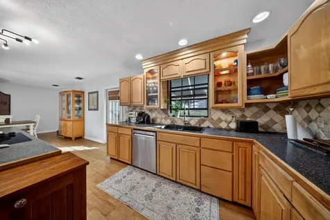3650 S 25th Street Fort Pierce FL 34981