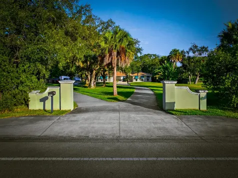 3650 S 25th Street Fort Pierce FL 34981