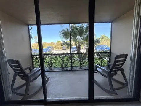 617 Sea Pine Way Greenacres FL 33415