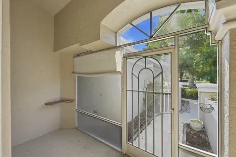 1657 Sw Harbour Isles Circle Port Saint Lucie FL 34986