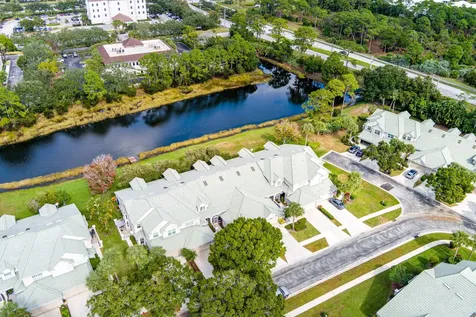 1657 Sw Harbour Isles Circle Port Saint Lucie FL 34986