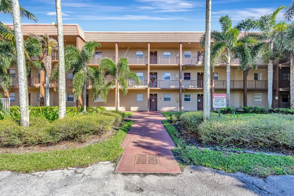 120 Sparrow Drive Royal Palm Beach FL 33411