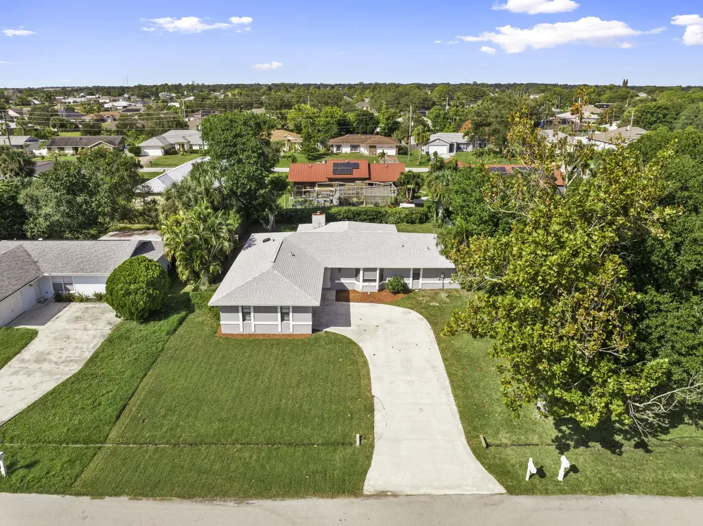 2316 Sw Lejune Street Port Saint Lucie FL 34953