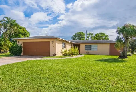 4526 43rd Court Vero Beach FL 32967