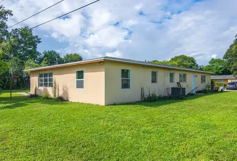 4526 43rd Court Vero Beach FL 32967
