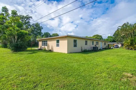 4526 43rd Court Vero Beach FL 32967