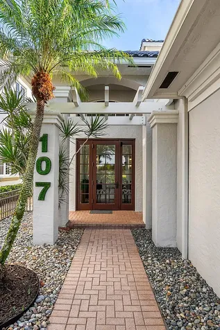 107 Se Santa Gardenia Port Saint Lucie FL 34984