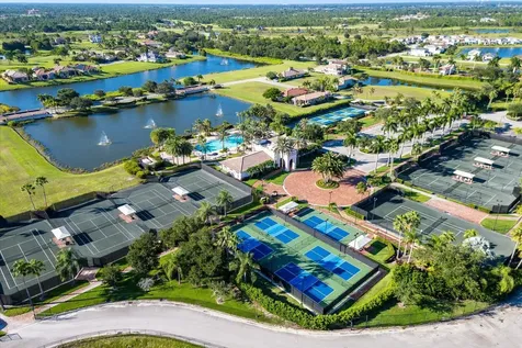 107 Se Santa Gardenia Port Saint Lucie FL 34984