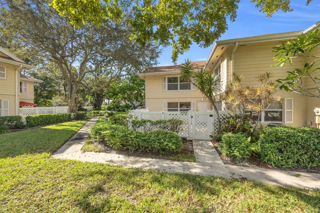 8130 Sedgewick Court West Palm Beach FL 33406