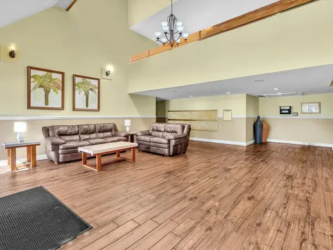 220 Lakeview Drive Weston FL 33326