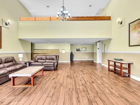220 Lakeview Drive Weston FL 33326