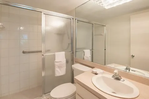2550 Presidential Way West Palm Beach FL 33401