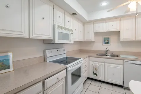 2550 Presidential Way West Palm Beach FL 33401