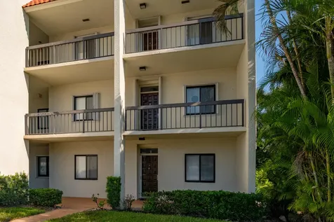2550 Presidential Way West Palm Beach FL 33401
