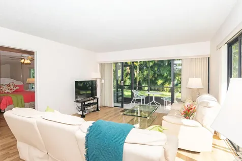 2550 Presidential Way West Palm Beach FL 33401