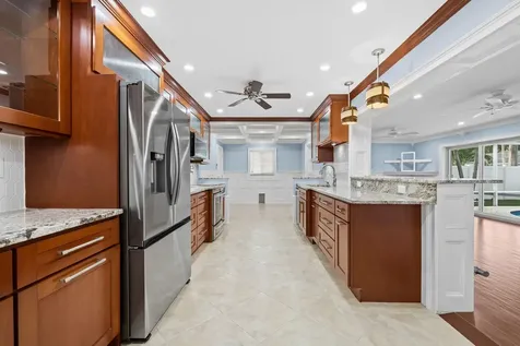 2041 Ne 59th Street Fort Lauderdale FL 33308