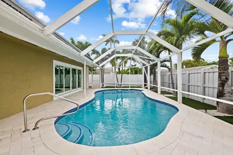 2041 Ne 59th Street Fort Lauderdale FL 33308