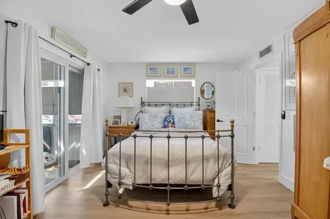 538 Flanders L Delray Beach FL 33484