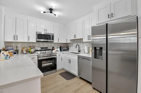 538 Flanders L Delray Beach FL 33484
