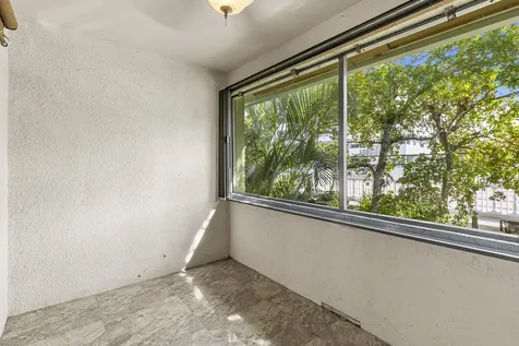 111 Lake Avenue Lake Worth Beach FL 33460