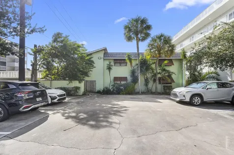 111 Lake Avenue Lake Worth Beach FL 33460