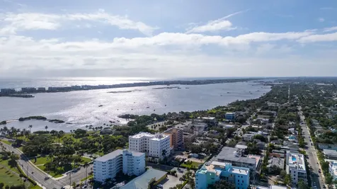111 Lake Avenue Lake Worth Beach FL 33460