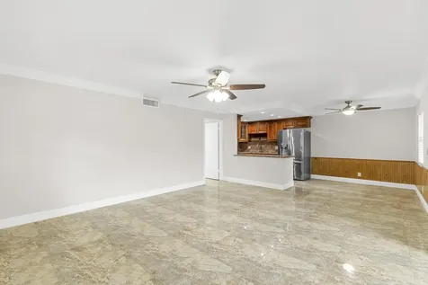 111 Lake Avenue Lake Worth Beach FL 33460