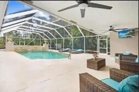 8370 Whispering Oak Way West Palm Beach FL 33411