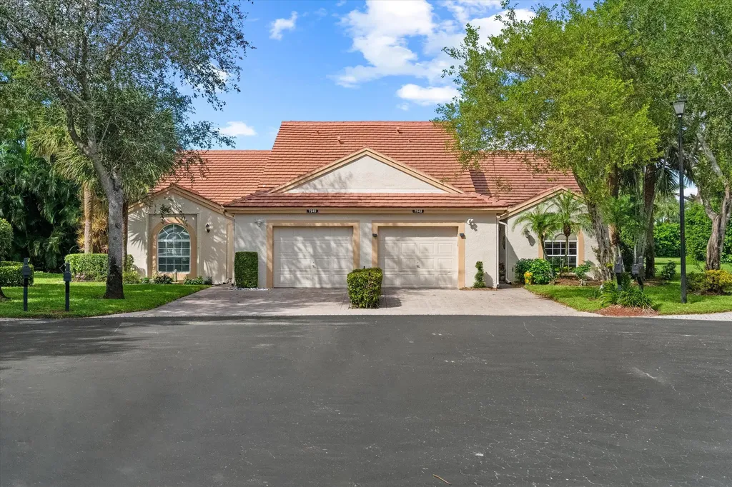 7943 Lake Sands Drive Delray Beach FL 33446