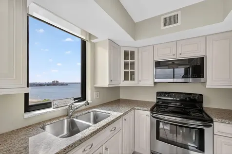 5380 N Ocean Drive Singer Island FL 33404