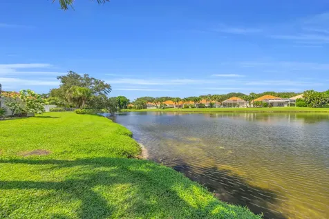279 Kelsey Park Circle Palm Beach Gardens FL 33410