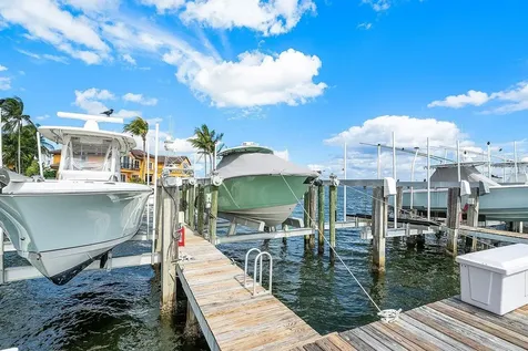124 Harbors Way Boynton Beach FL 33435