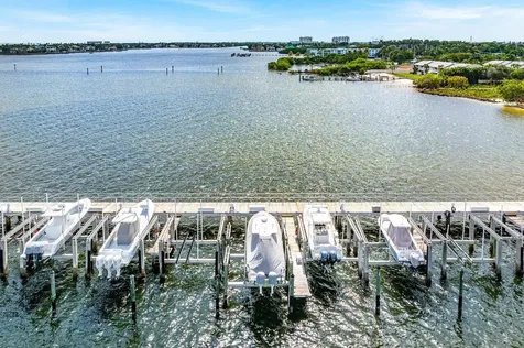 124 Harbors Way Boynton Beach FL 33435